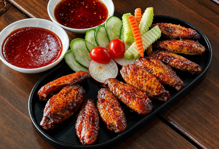 Cánh gà nướng lu