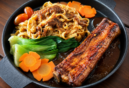 Mỳ xốt mè rang sườn que nướng lu